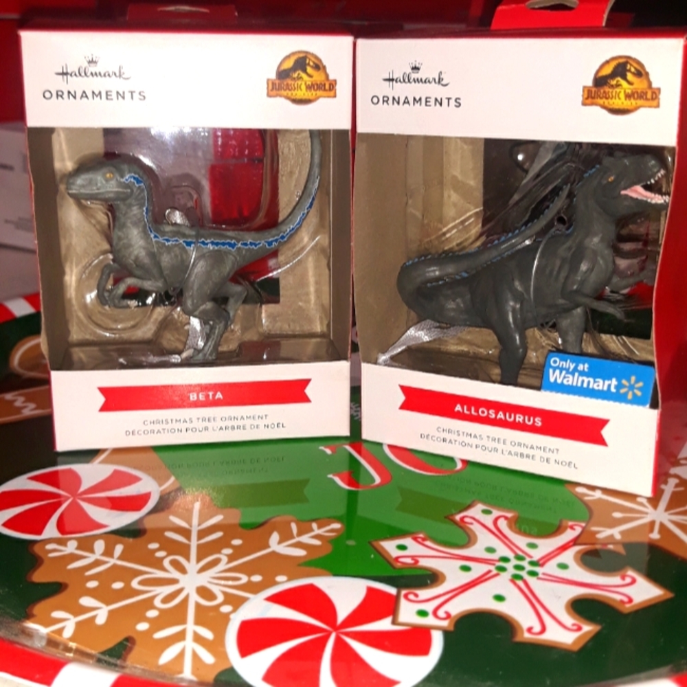 Set of Jurassic world character ornaments